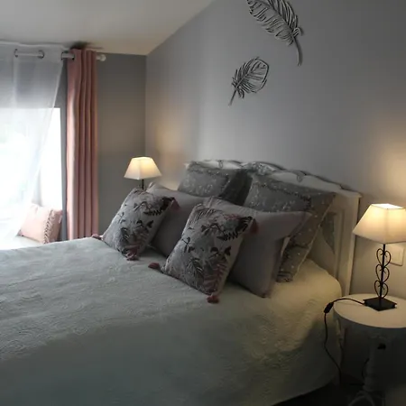 Oda ve Kahvaltı La Douce Charentaise