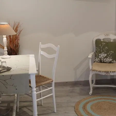 Oda ve Kahvaltı La Douce Charentaise Mérignac