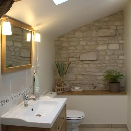 Oda ve Kahvaltı La Douce Charentaise