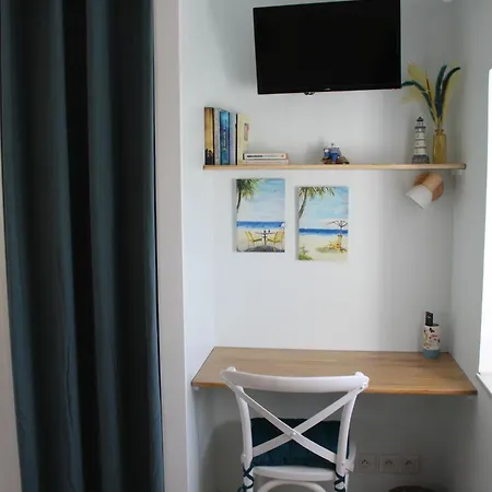 La Douce Charentaise Oda ve Kahvaltı 3*